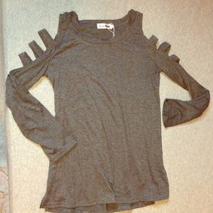 Leo rosi cut out shirt